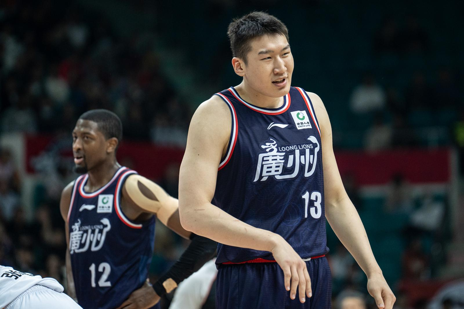 爱游戏APP-CBA常规赛今晚走向成谜,广州队篮板制胜,更衣室稳定,球探报告显示潜力