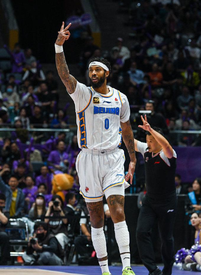 爱游戏体育-北京首钢赛前豪取连胜；志在全明星赛名次提升；话题不断；心理建设被强调的简单介绍