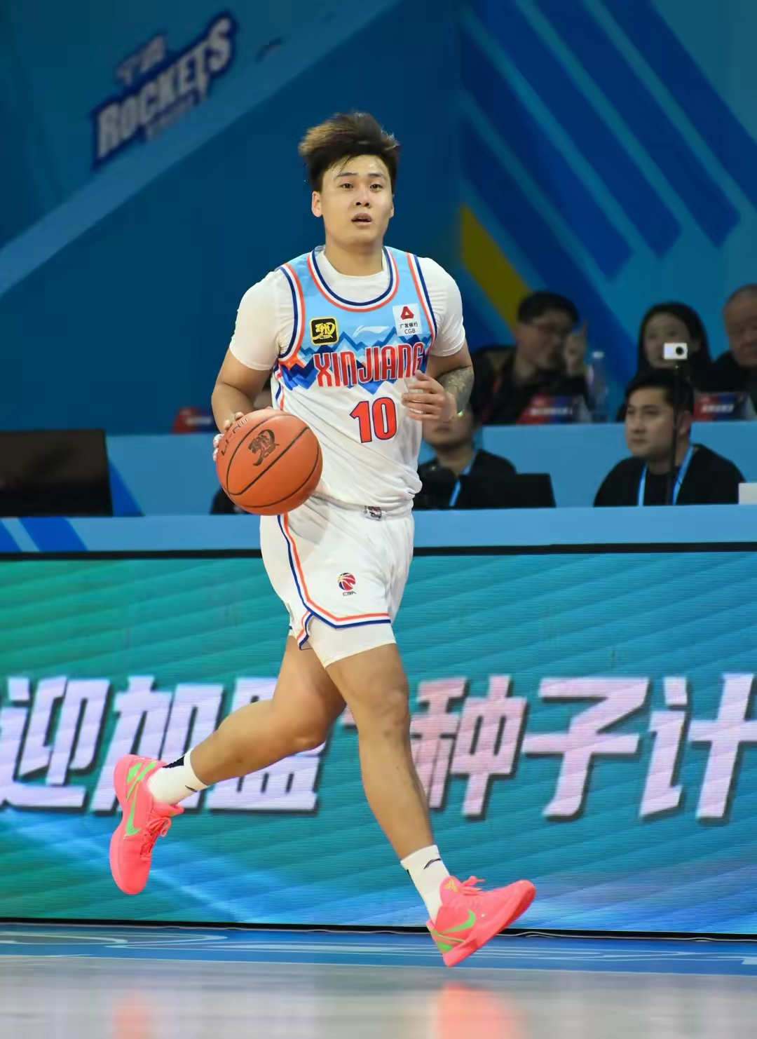 ayx-赛后犹他爵士队长鼓劲——CBA季后赛节点到来，信心回归，纪律约束更严格的简单介绍