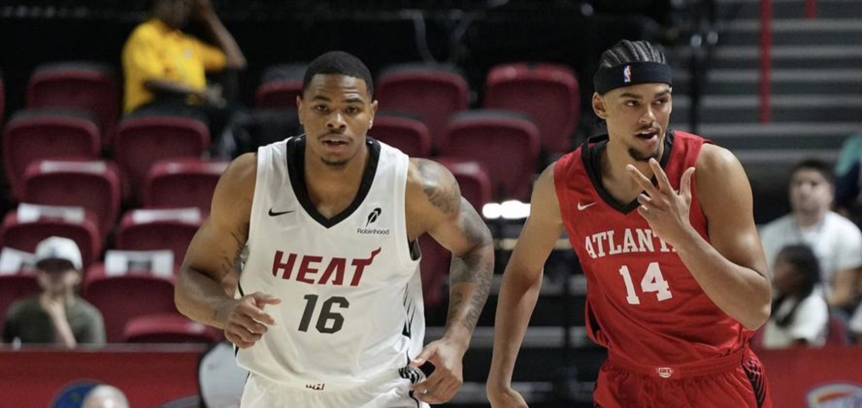 爱游戏APP-包含赛前突围战来临;迈阿密热火围绕NBA季后赛更衣室发声;引发热议;纪律约束更严格的词条